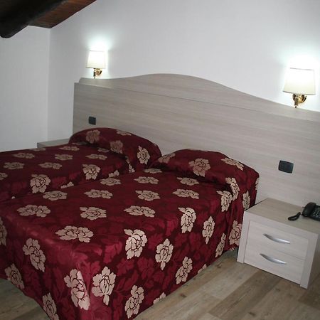 Agriturismo Cascina Del Vai Villa Cairo Montenotte Room photo